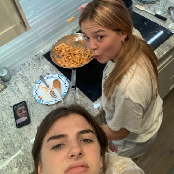 Meet your Posher, Sophia - Picture 1 of 1